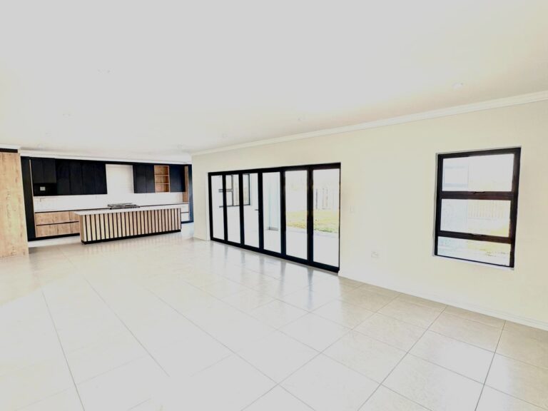 WhatsApp Image 2025-08-29 at 15.50.04