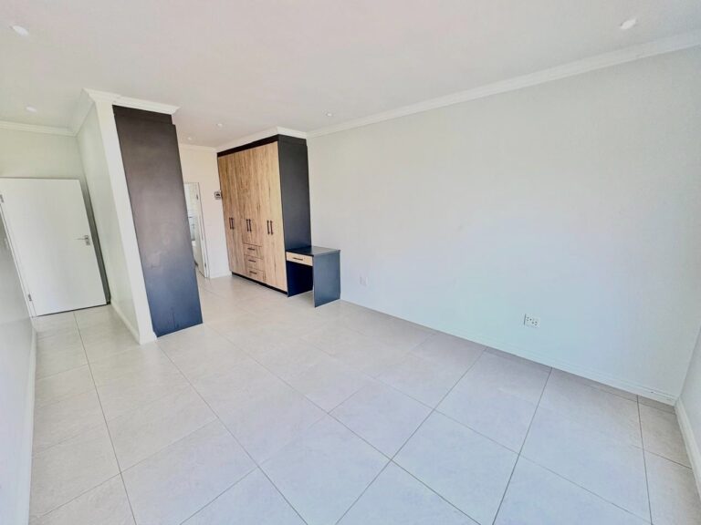 WhatsApp Image 2025-08-29 at 15.50.07