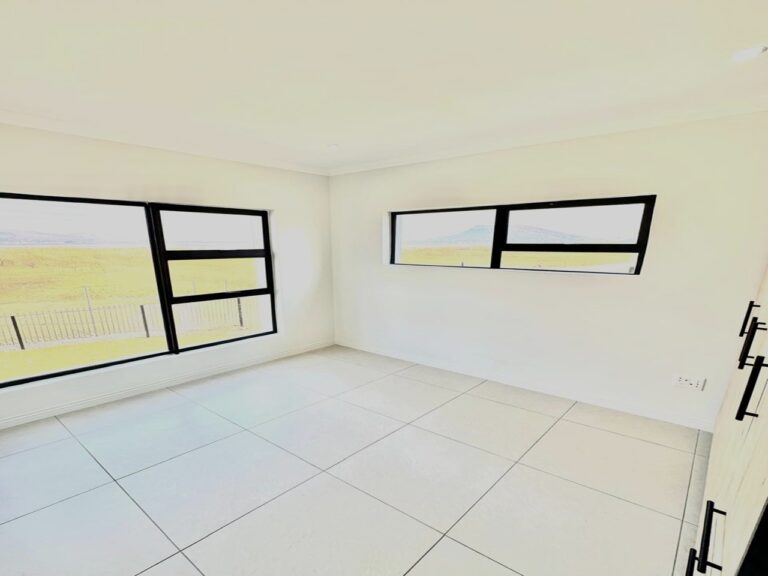 WhatsApp Image 2025-08-29 at 15.50.09 (1)