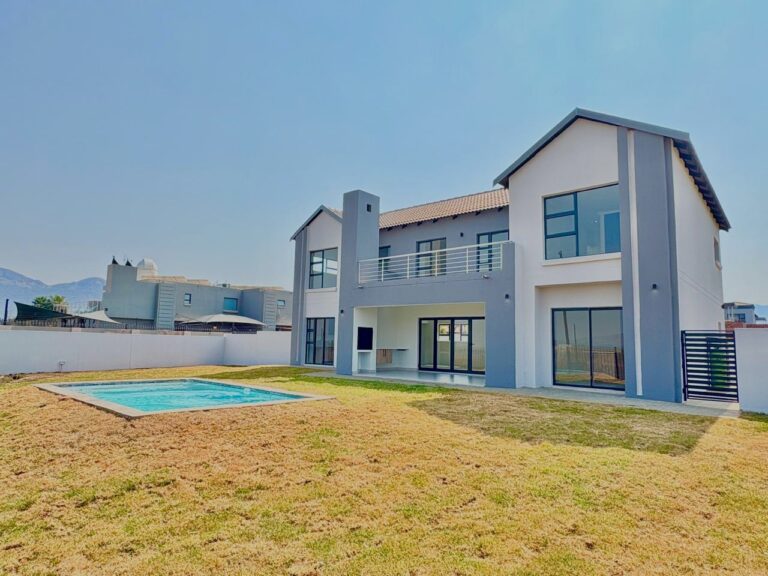 WhatsApp Image 2025-08-29 at 15.50.10 (1)