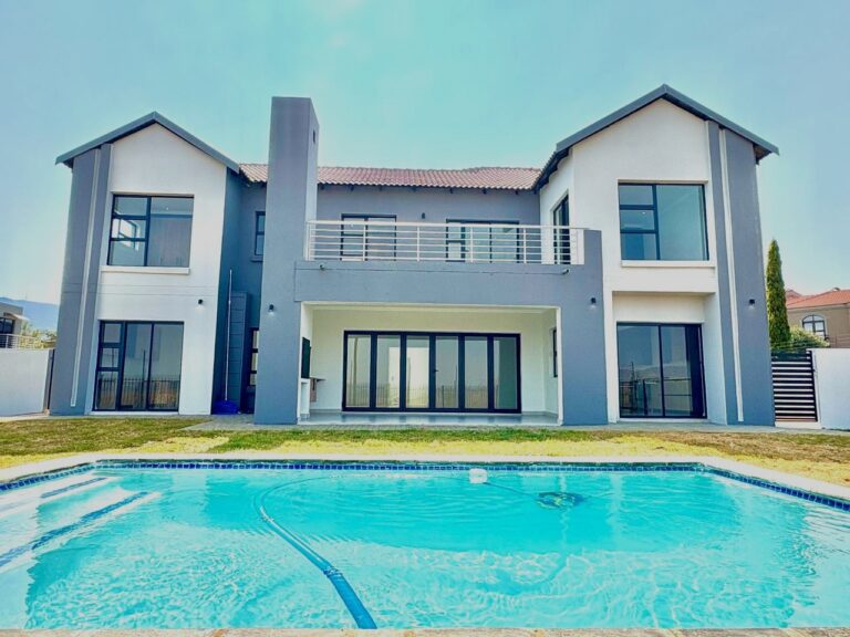 WhatsApp Image 2025-08-29 at 15.50.10 (2)