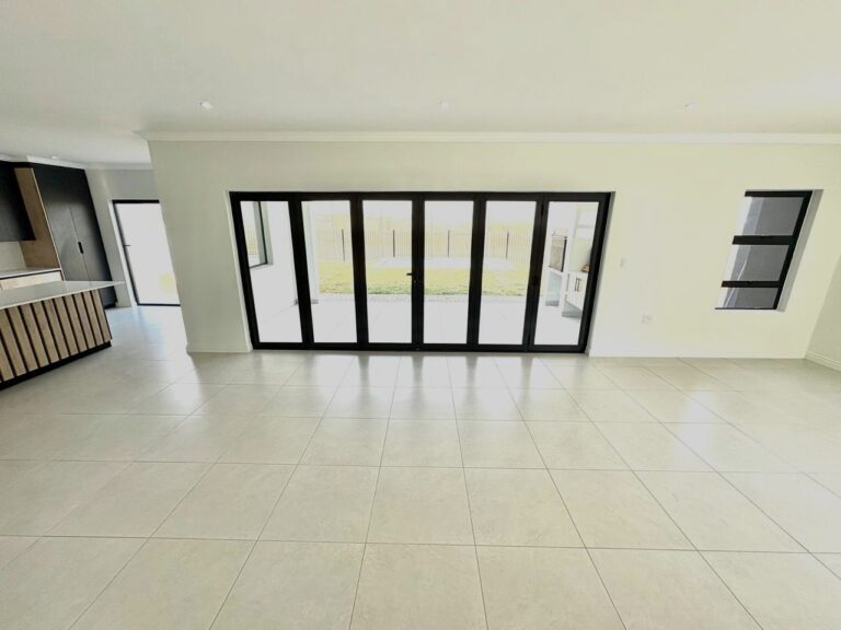 WhatsApp Image 2025-08-29 at 15.50.10